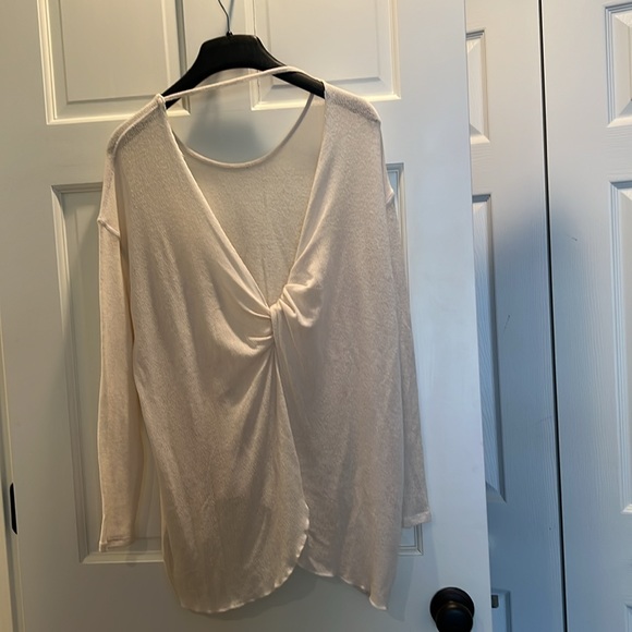 Top - Picture 2 of 2